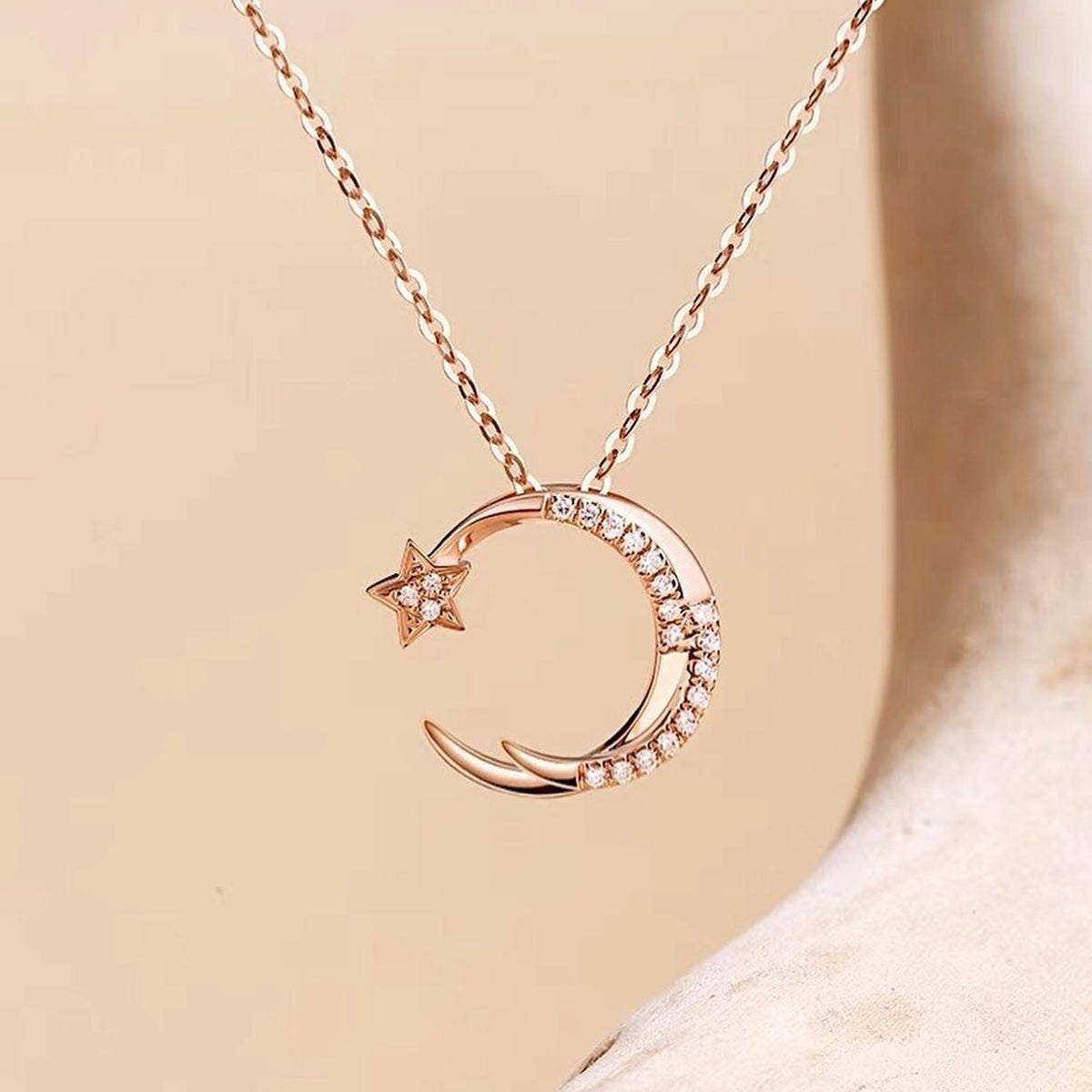 Collier Demi-Lune