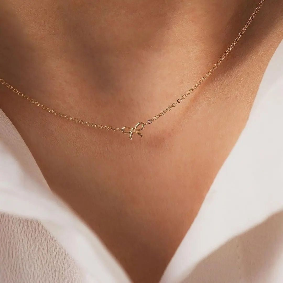 Collier mini nœud mignon