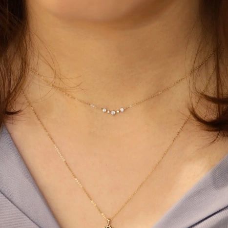 Collier courbe 5 diamants