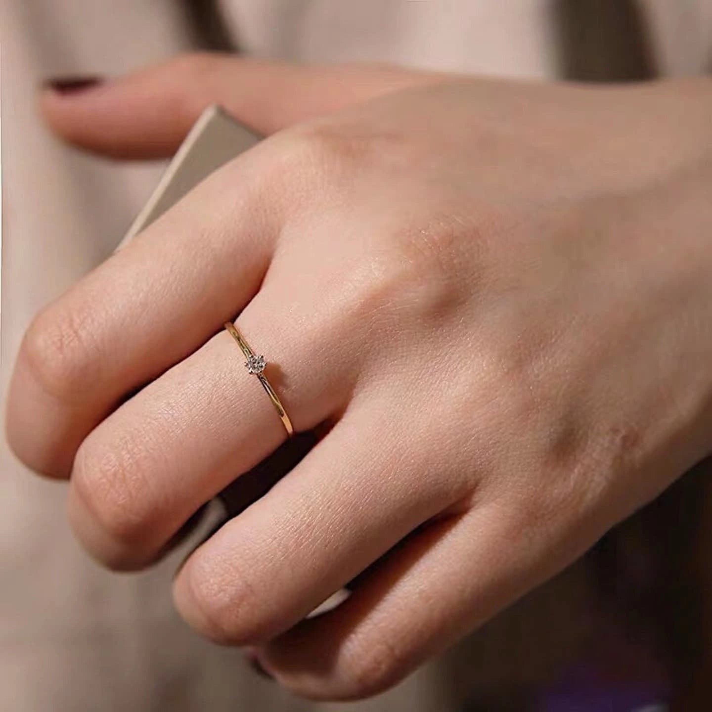 Bague solitaire délicate