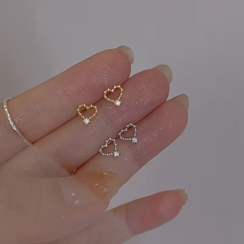 Solitaire Diamond Heart Stud Earring