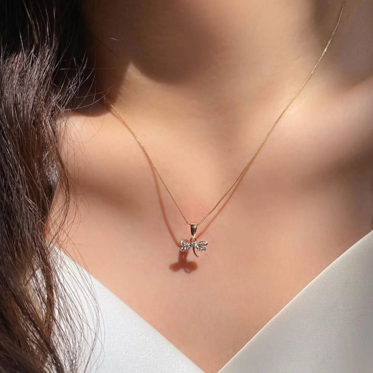 Collier délicat libellule
