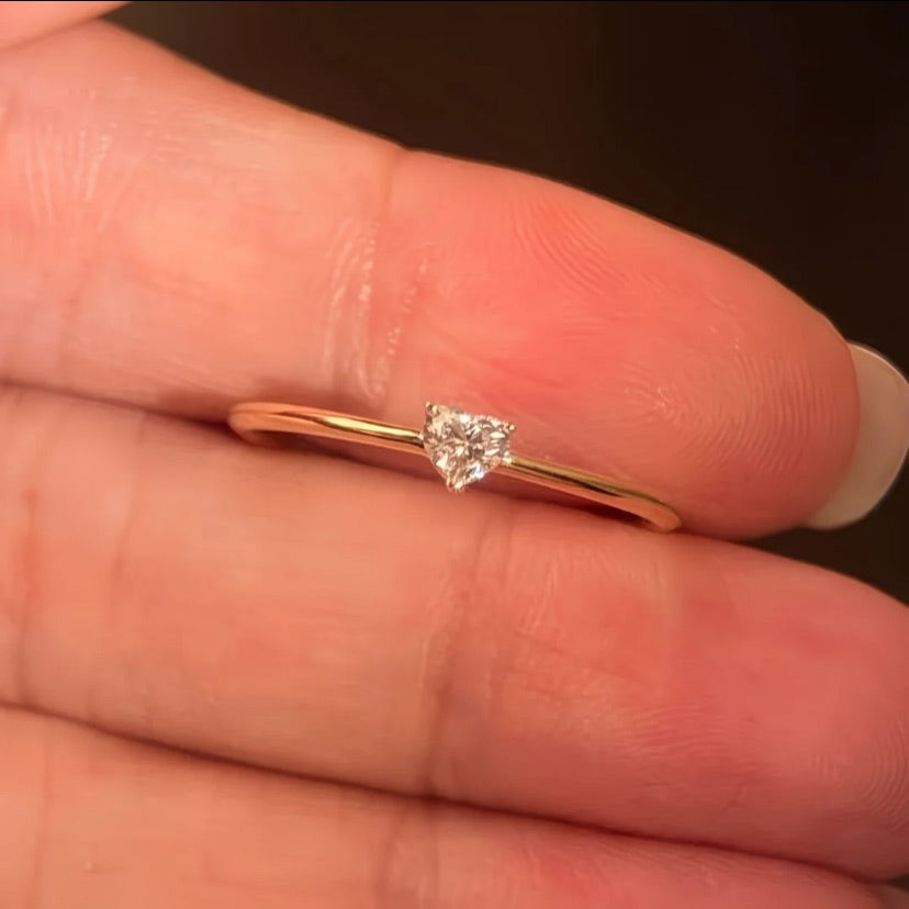 Solitaire Mini Heart Ring