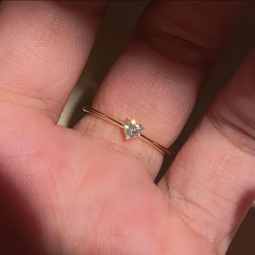 Solitaire Mini Heart Ring