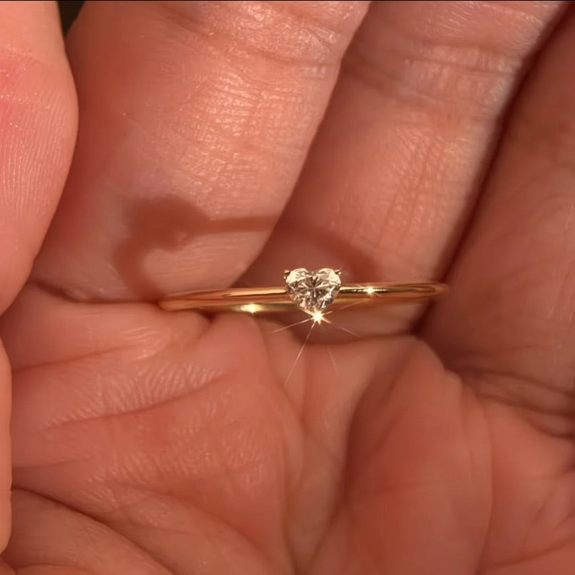 Solitaire Mini Heart Ring