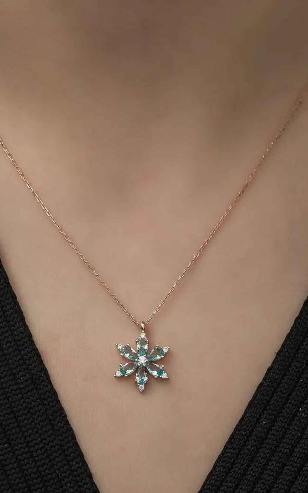 Aquamarine Flower Necklace
