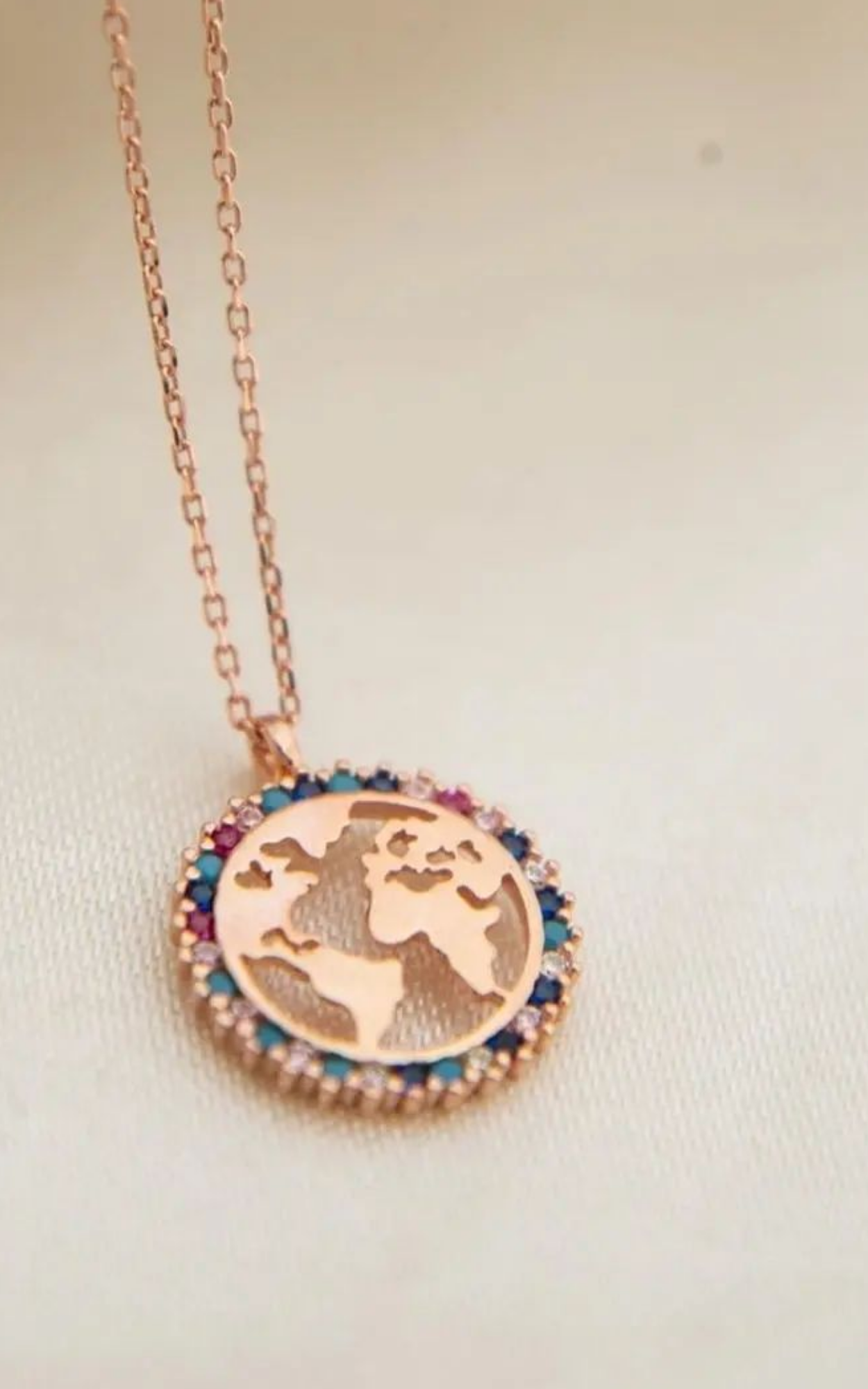 Collier Carte du Monde