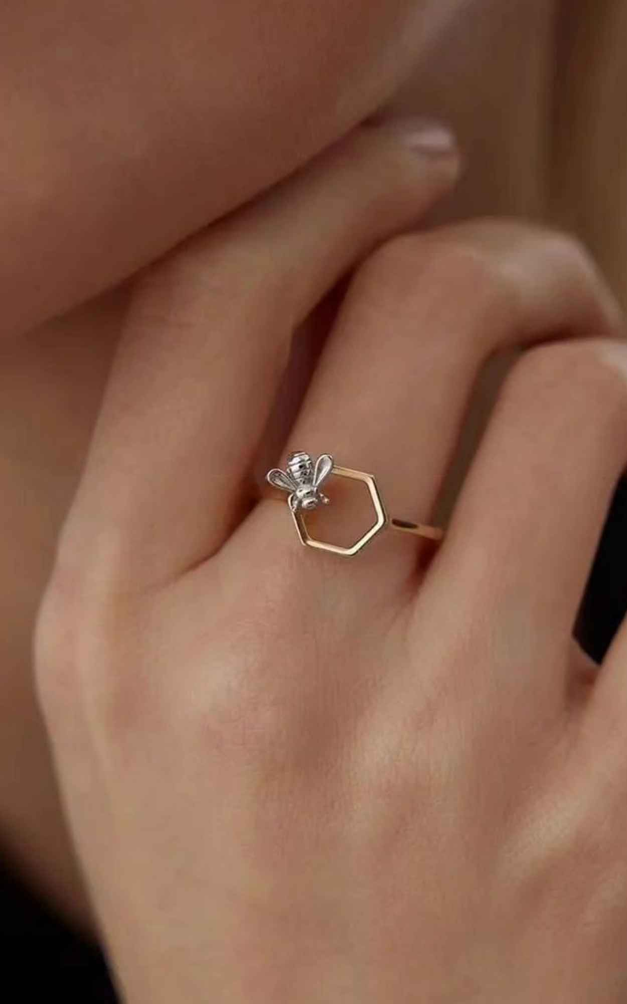 Bee Ring