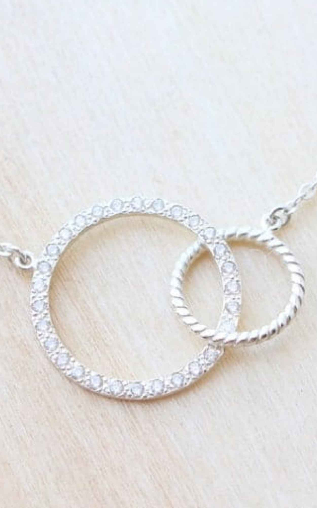 Rings Hooked Necklace