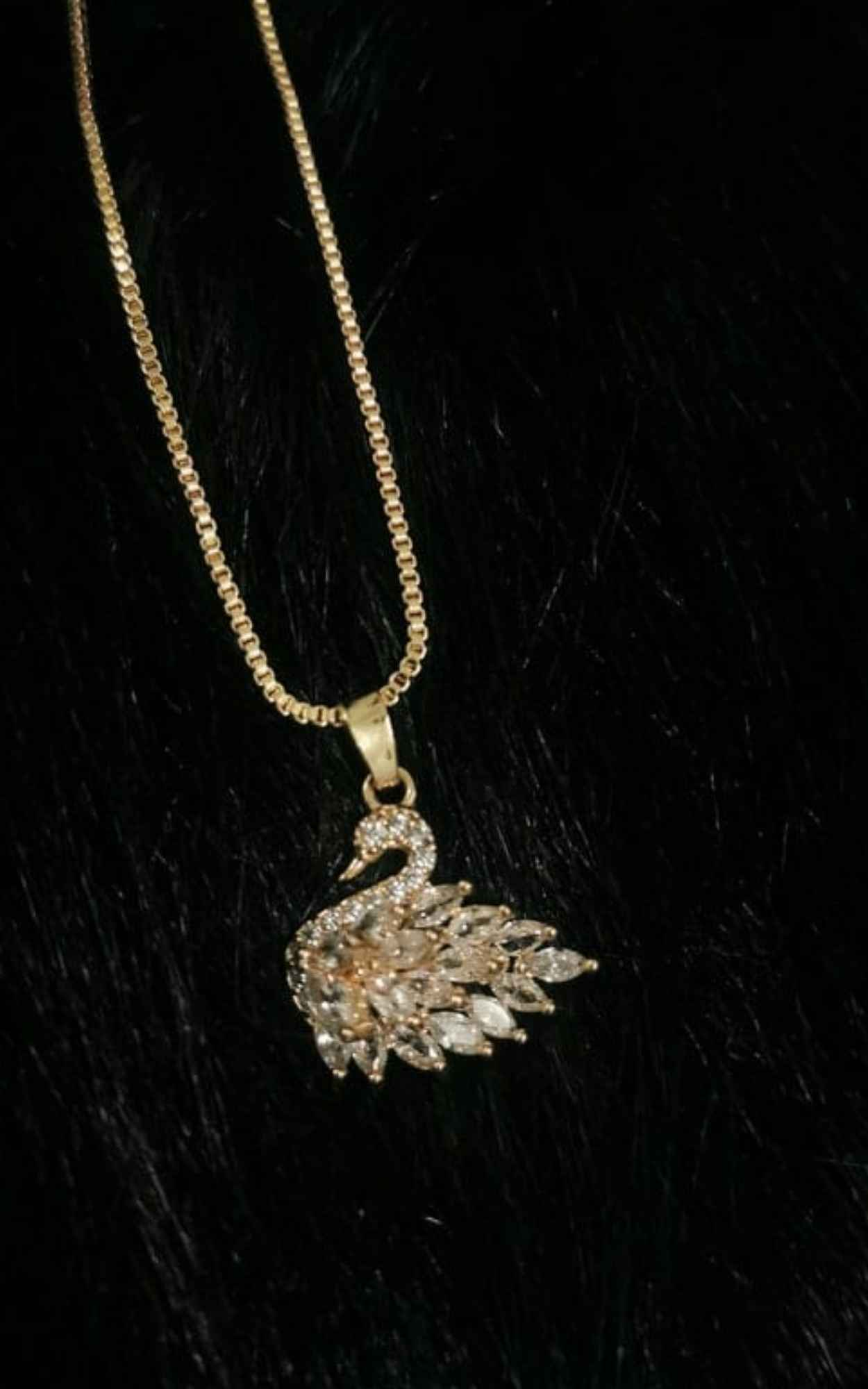 Marquise swan  Necklace