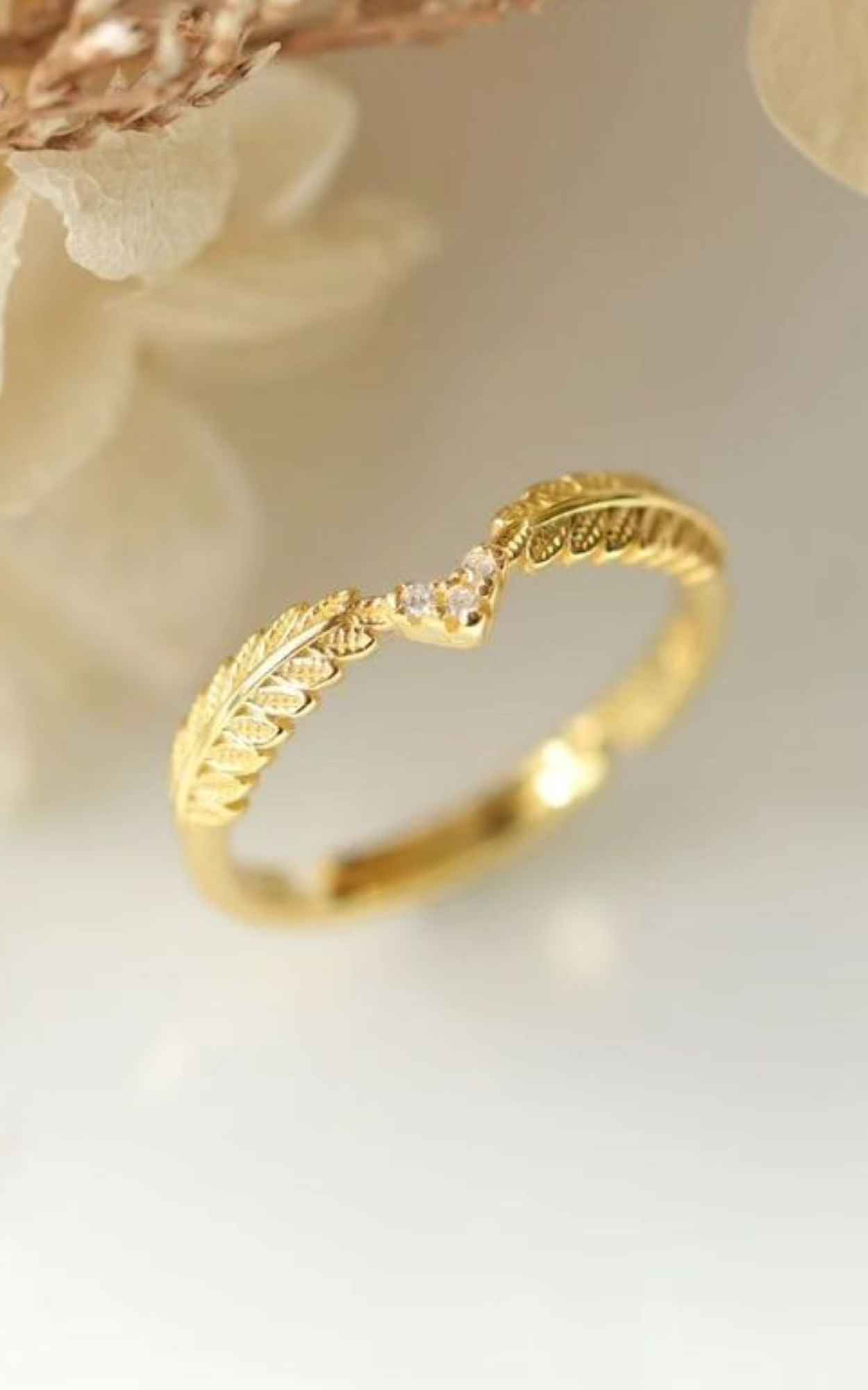 Mini heart Leafy band Ring
