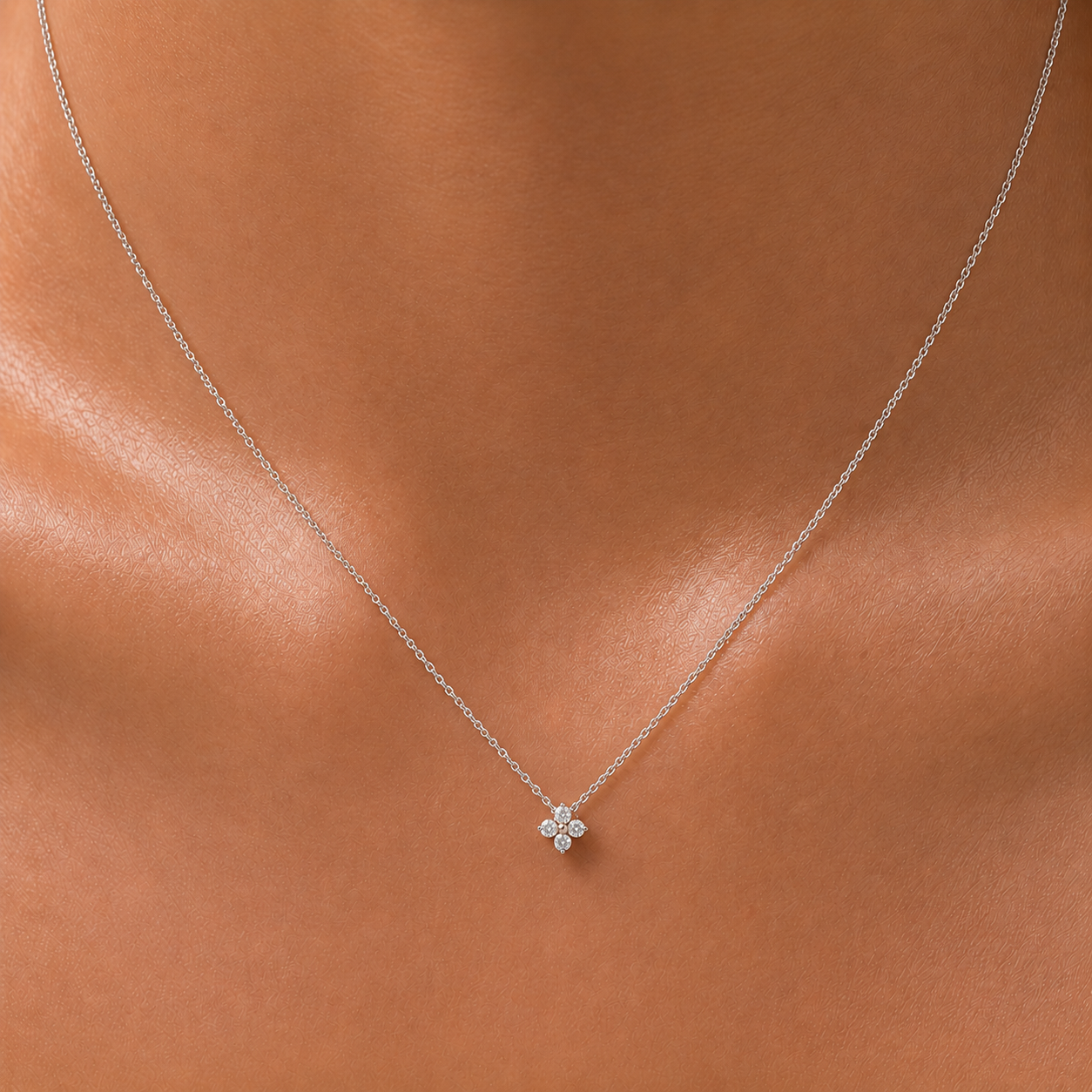 Collier Fleur 4 Diamants