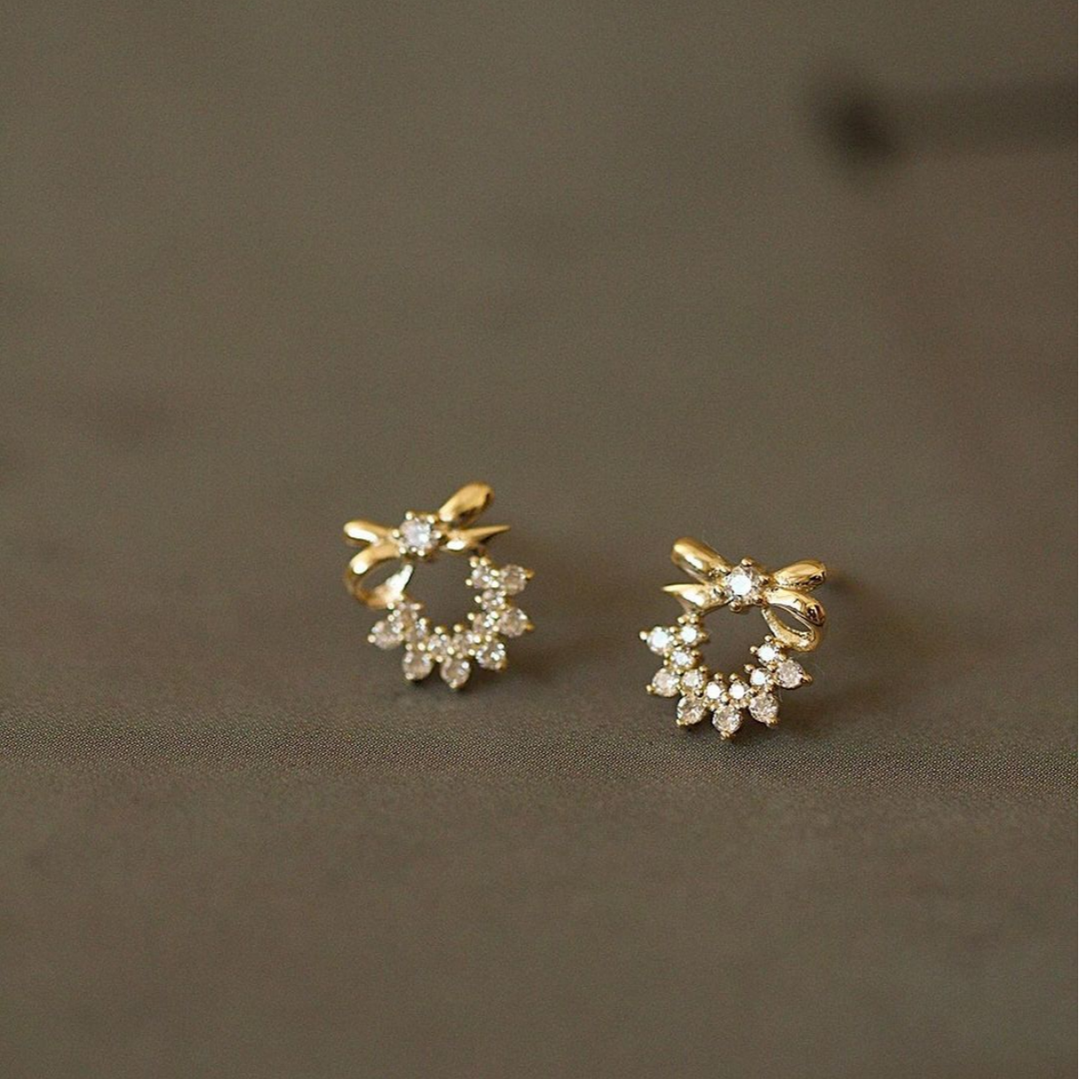 Crystal bow Earrings