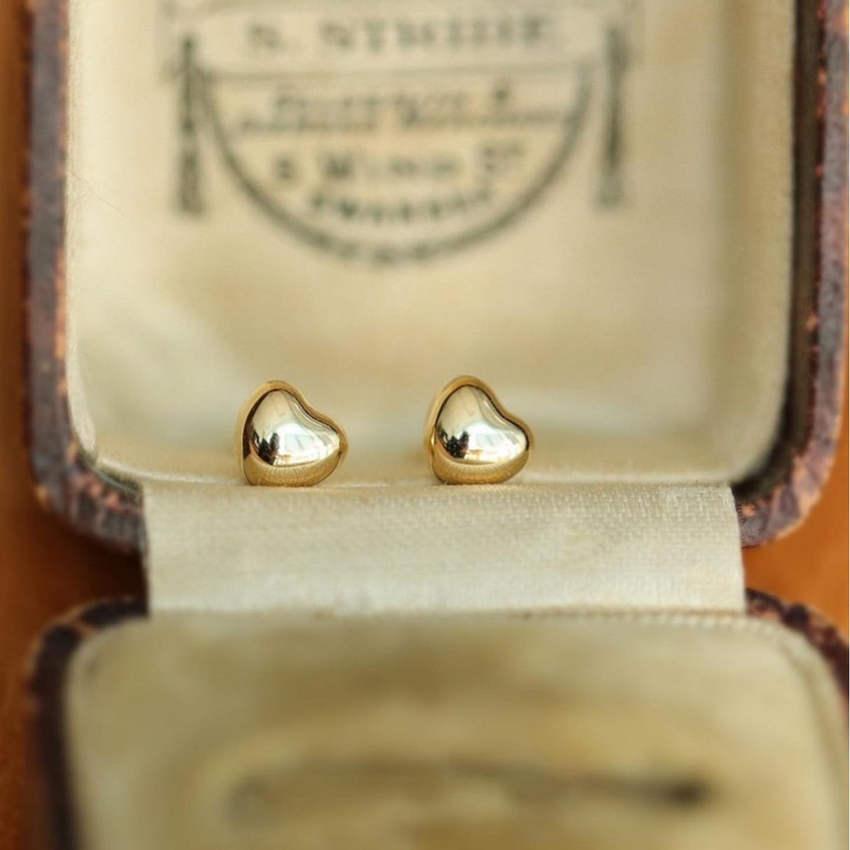 Solid heart studs