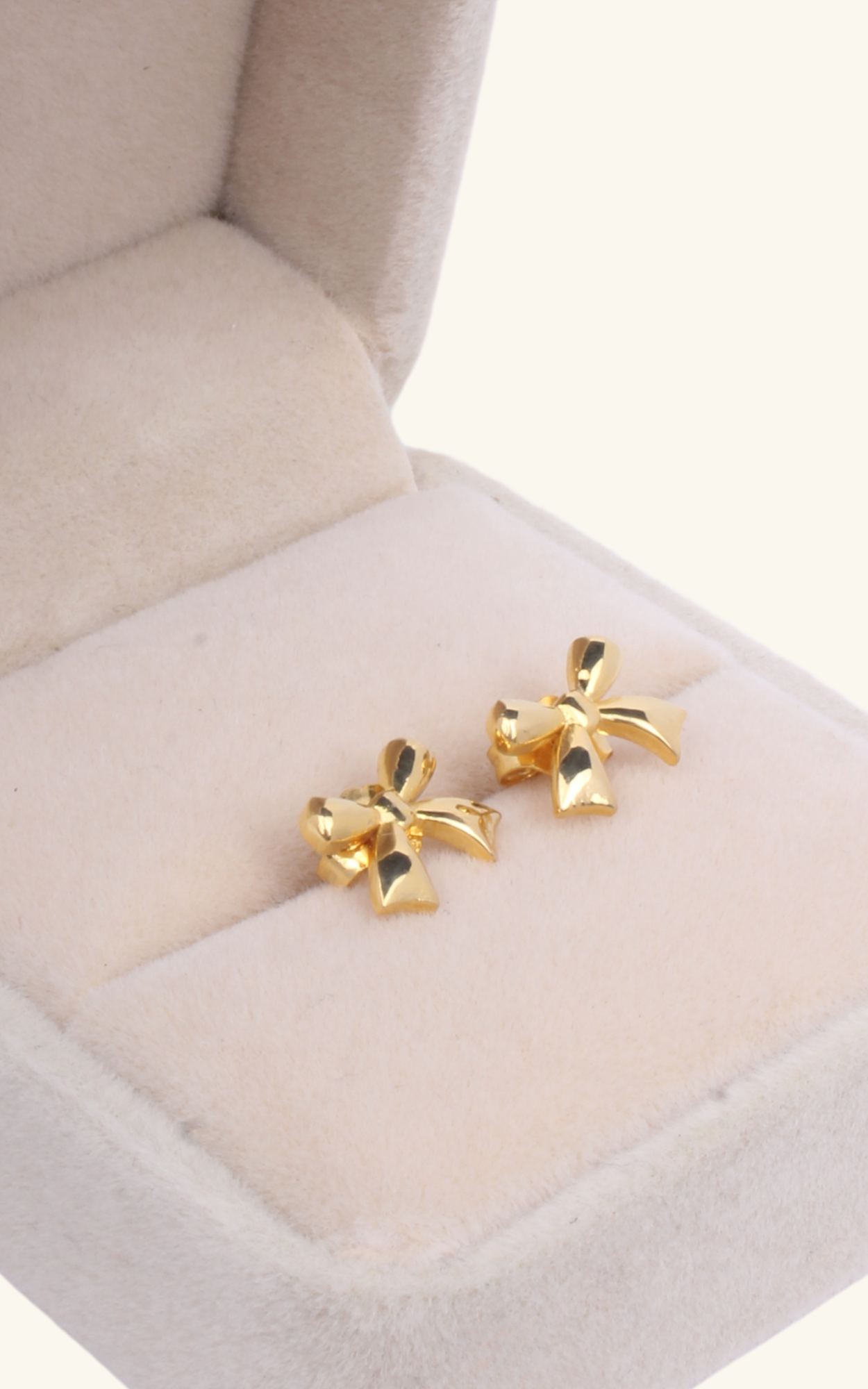 Bow Earring