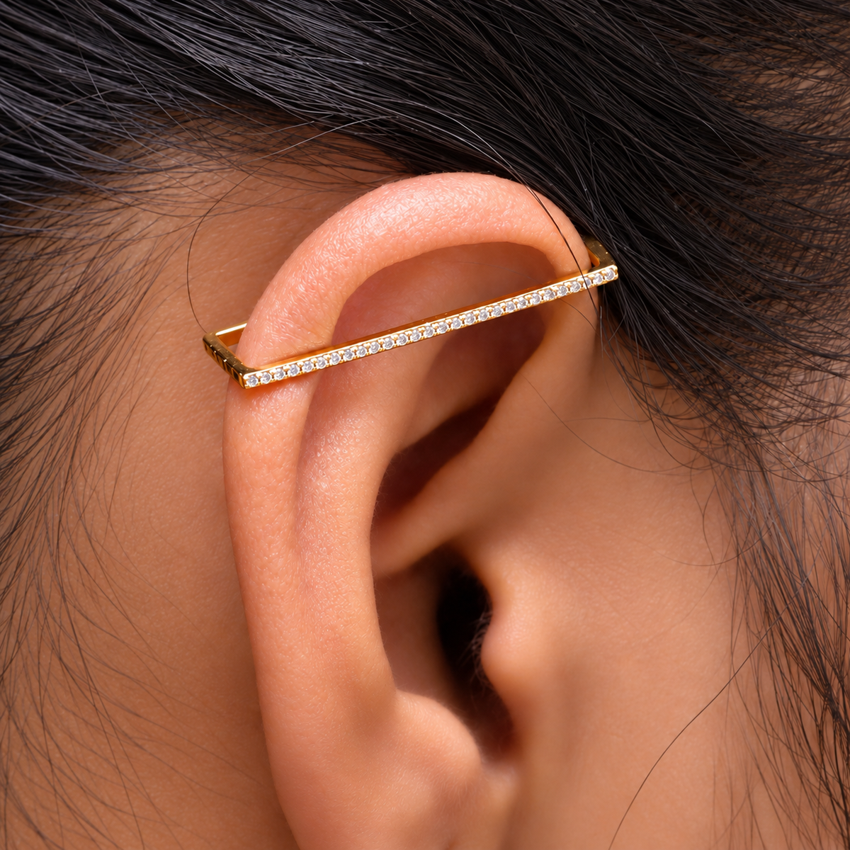 Diamond Line Earcuff