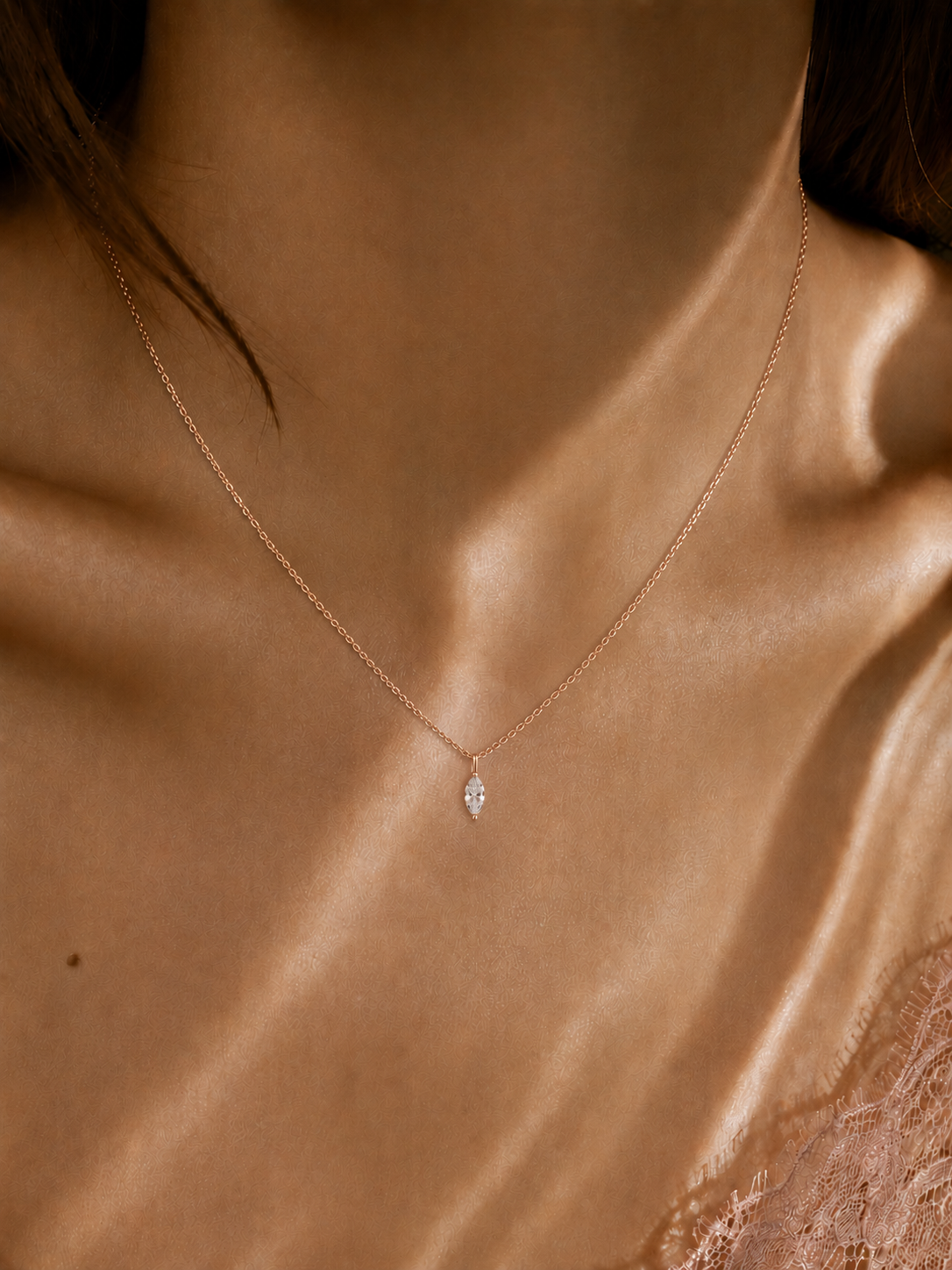 Collier Solitaire Marquise