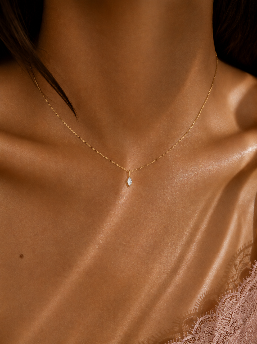 Collier Solitaire Marquise