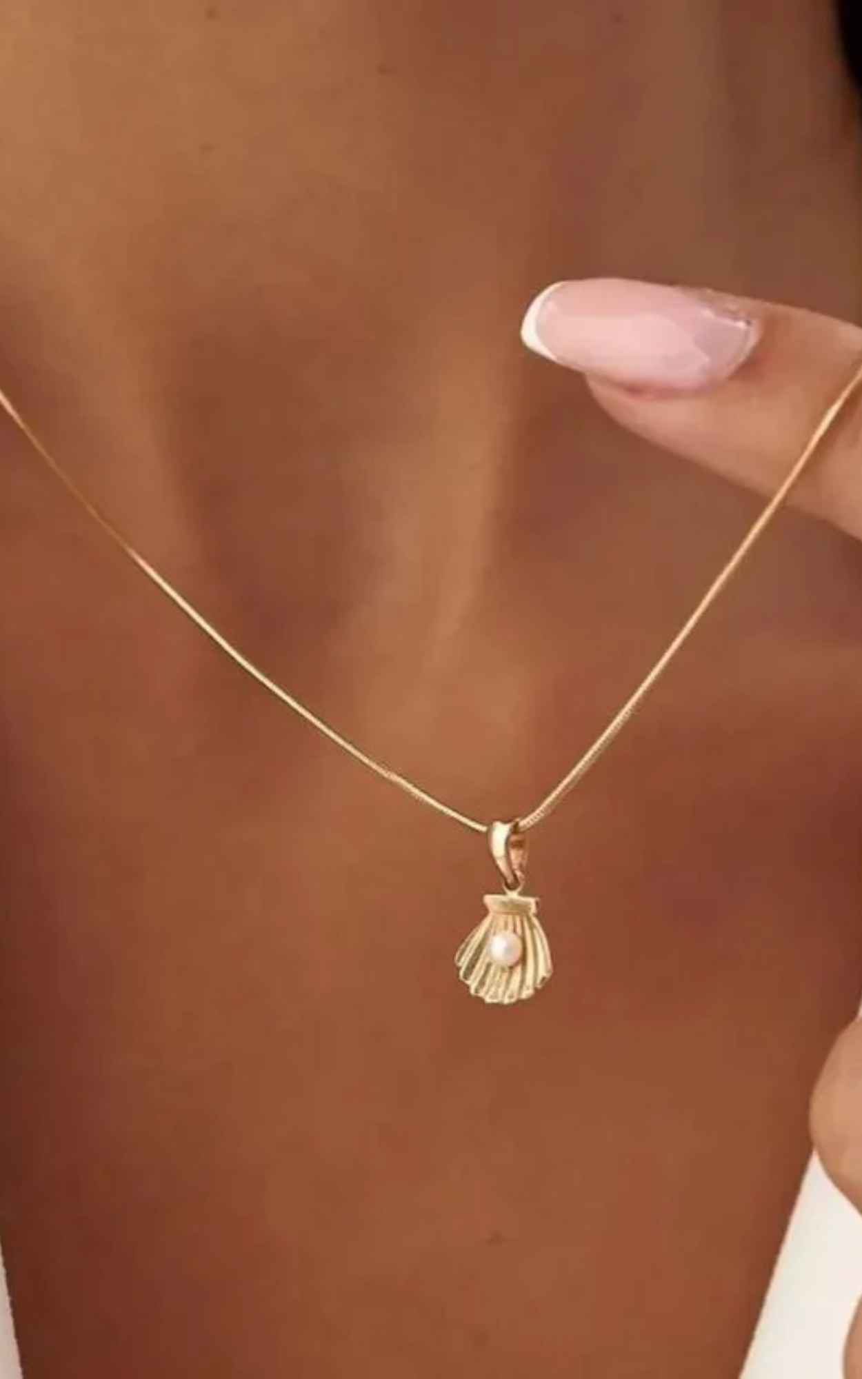 Pearl Shell Necklace