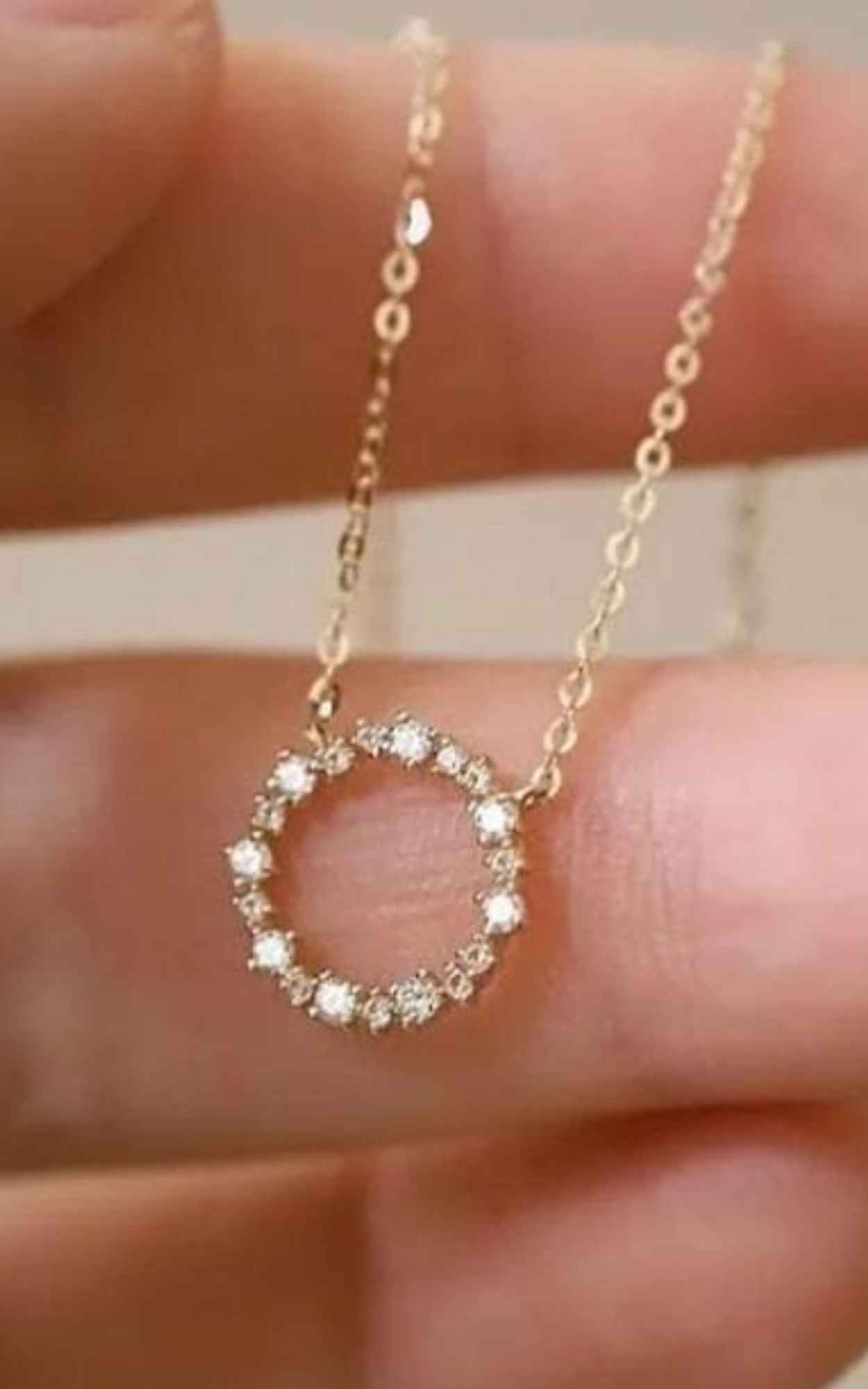 Round diamond Necklace