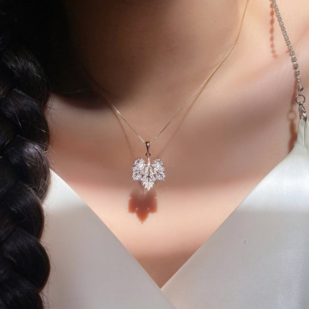 Diamant ahornblad halskæde