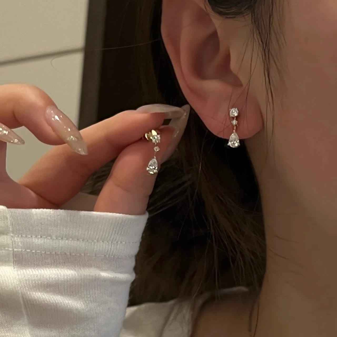 925Silver Solitaire Pear Drop Earrings