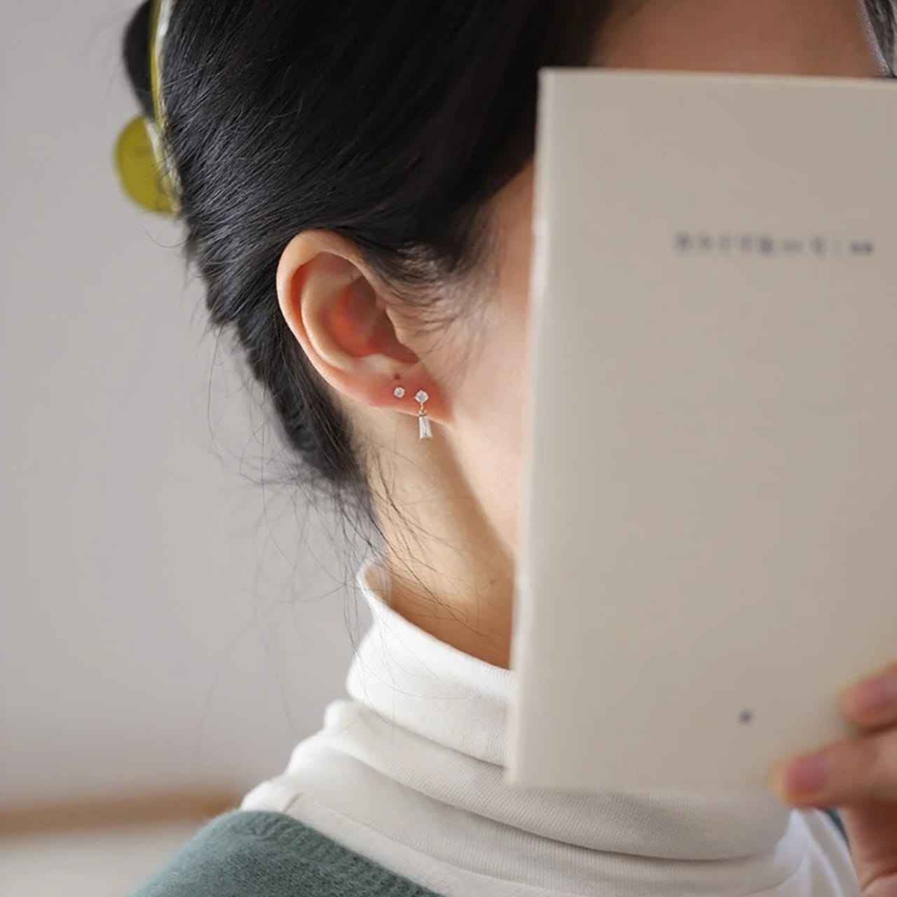 925Silver Baguette Drop Solitaire Earrings