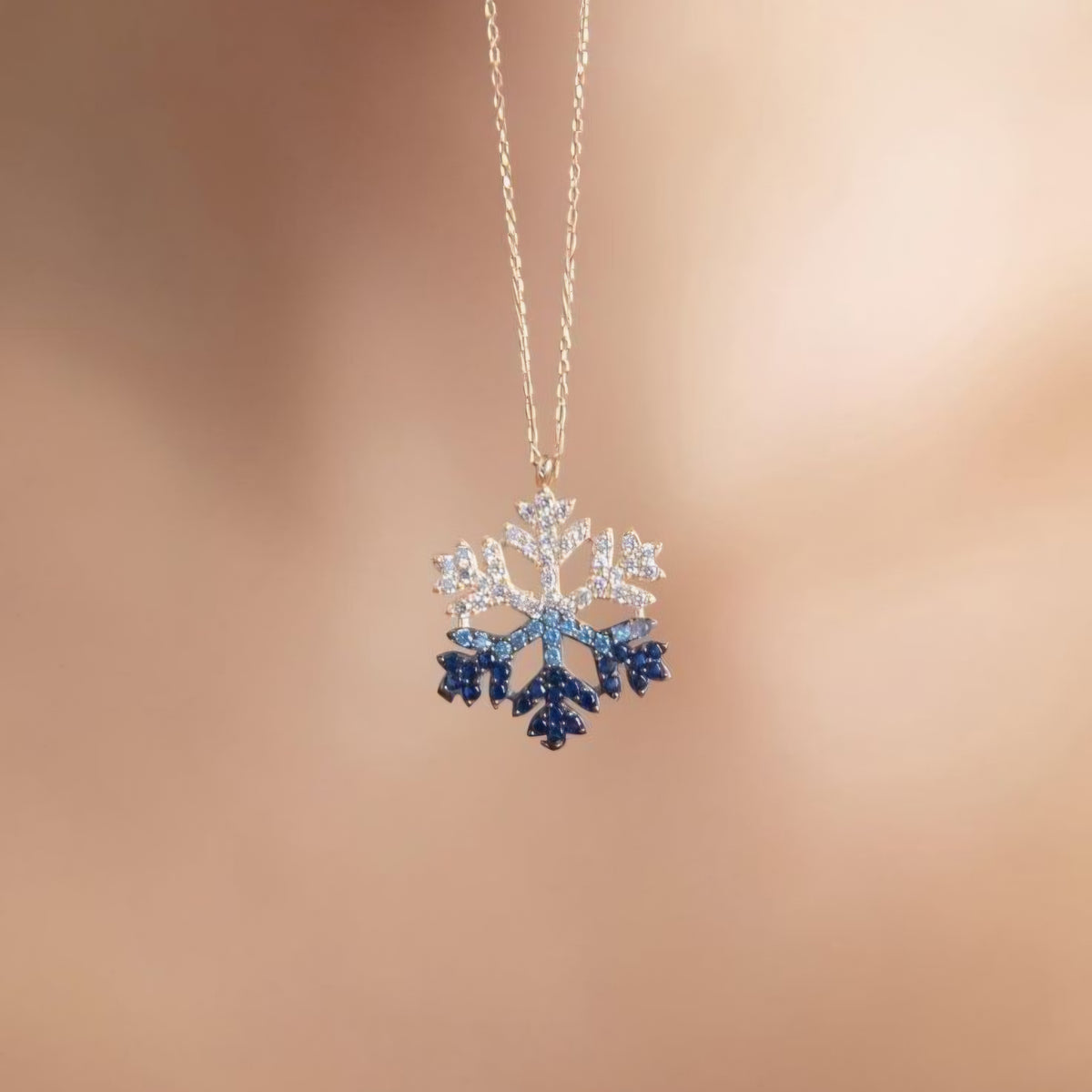 Collier flocon de neige bleu