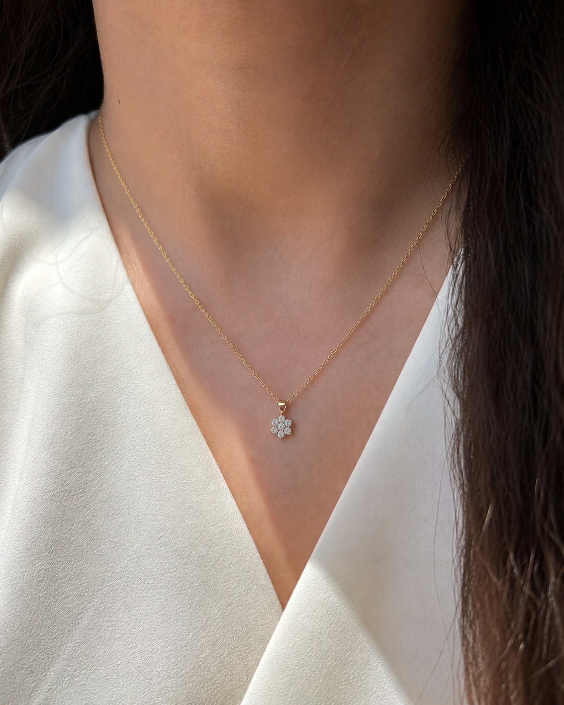 Dainty Flower Necklace