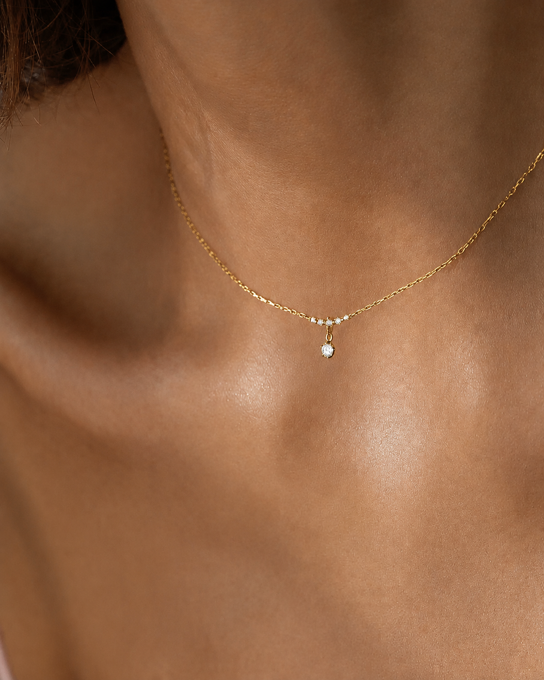 Diamond Drop Curve necklace