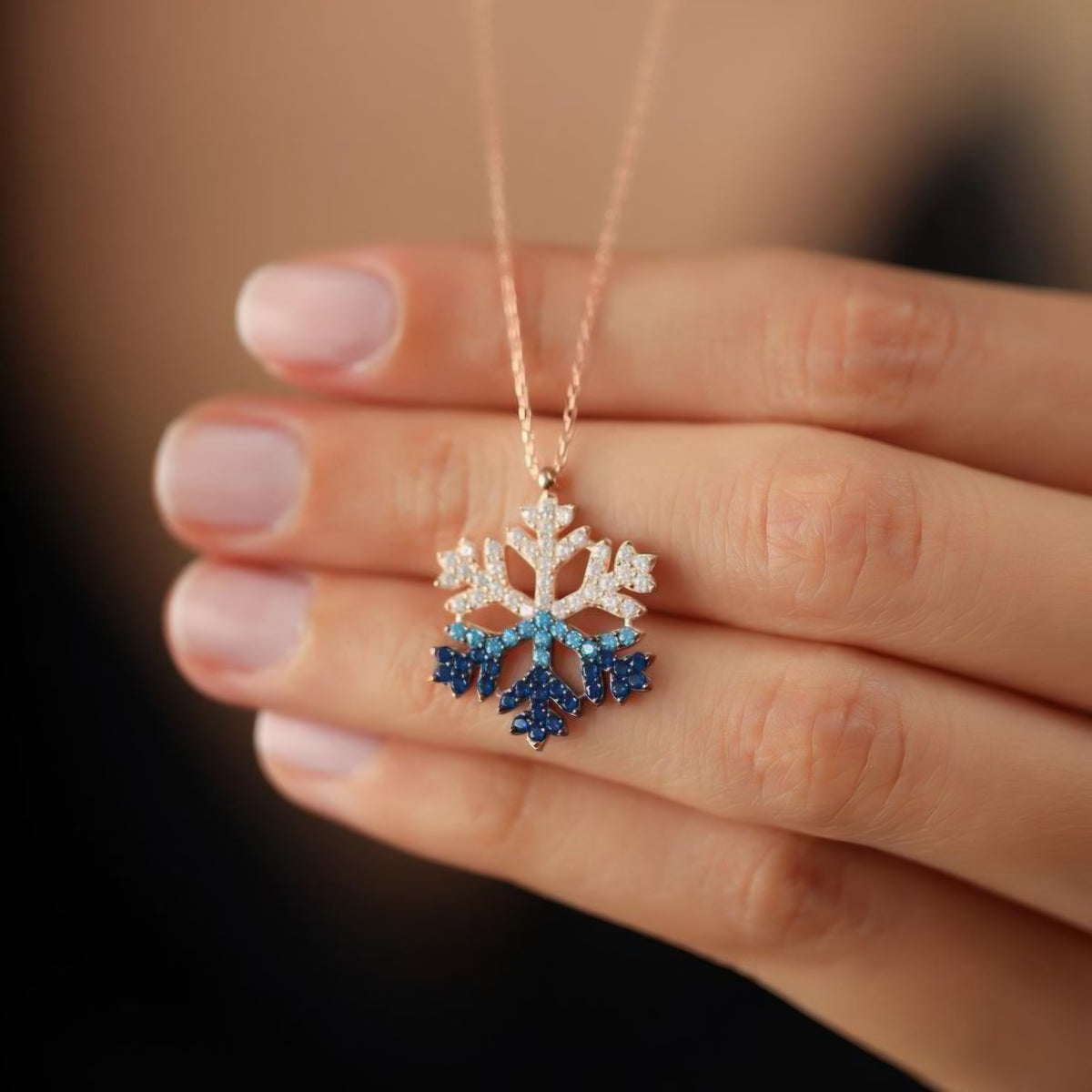 Collier flocon de neige bleu