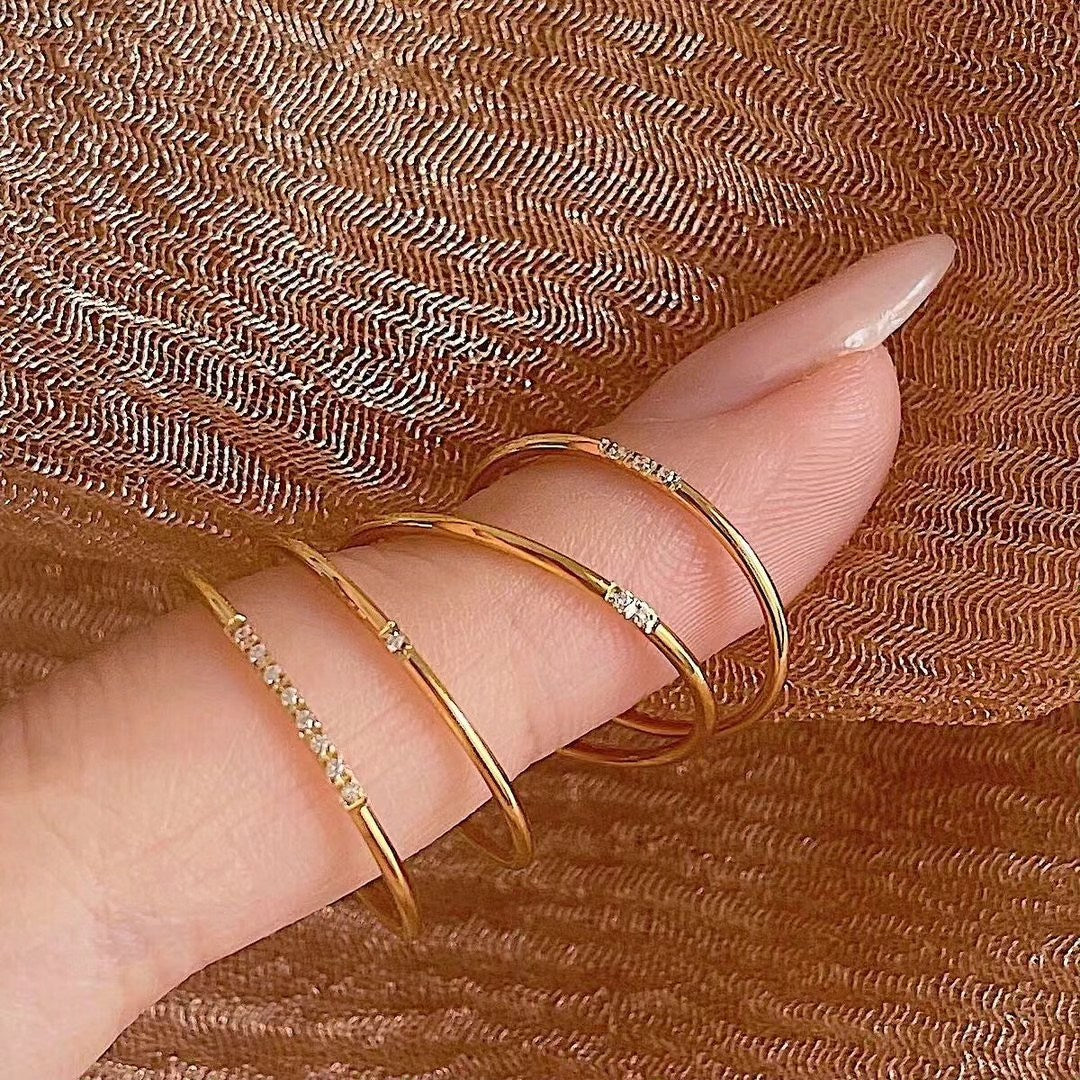 Stack Of 4 dainty Diamond rings