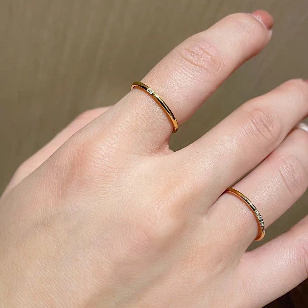 Stack Of 4 dainty Diamond rings