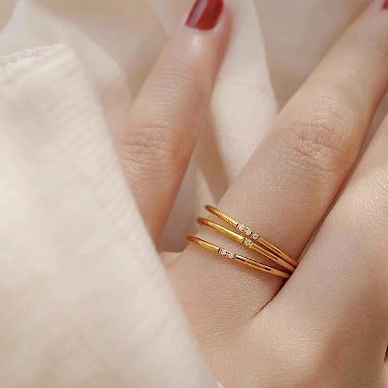Stack Of 4 dainty Diamond rings