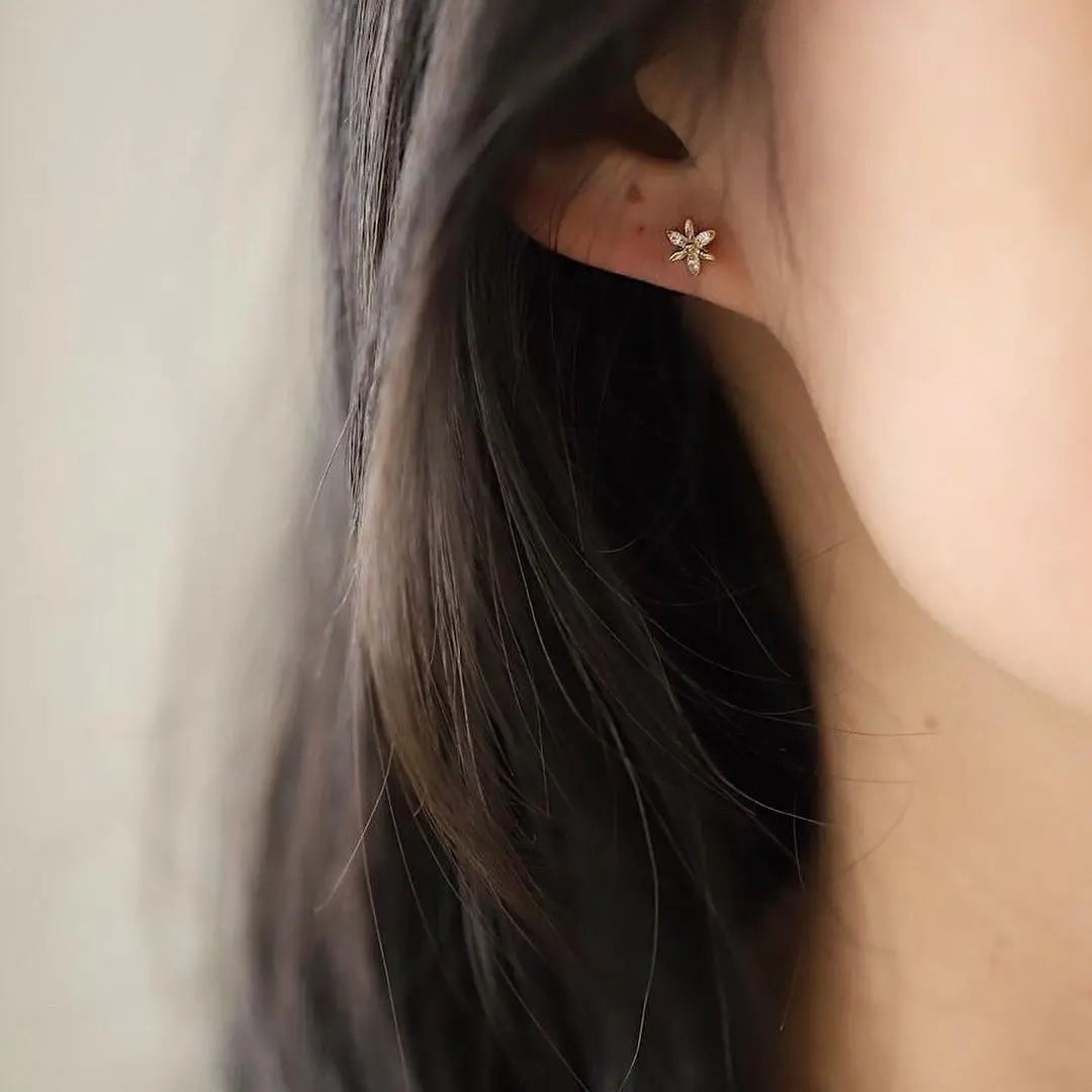 Mini diamond Star Earrings