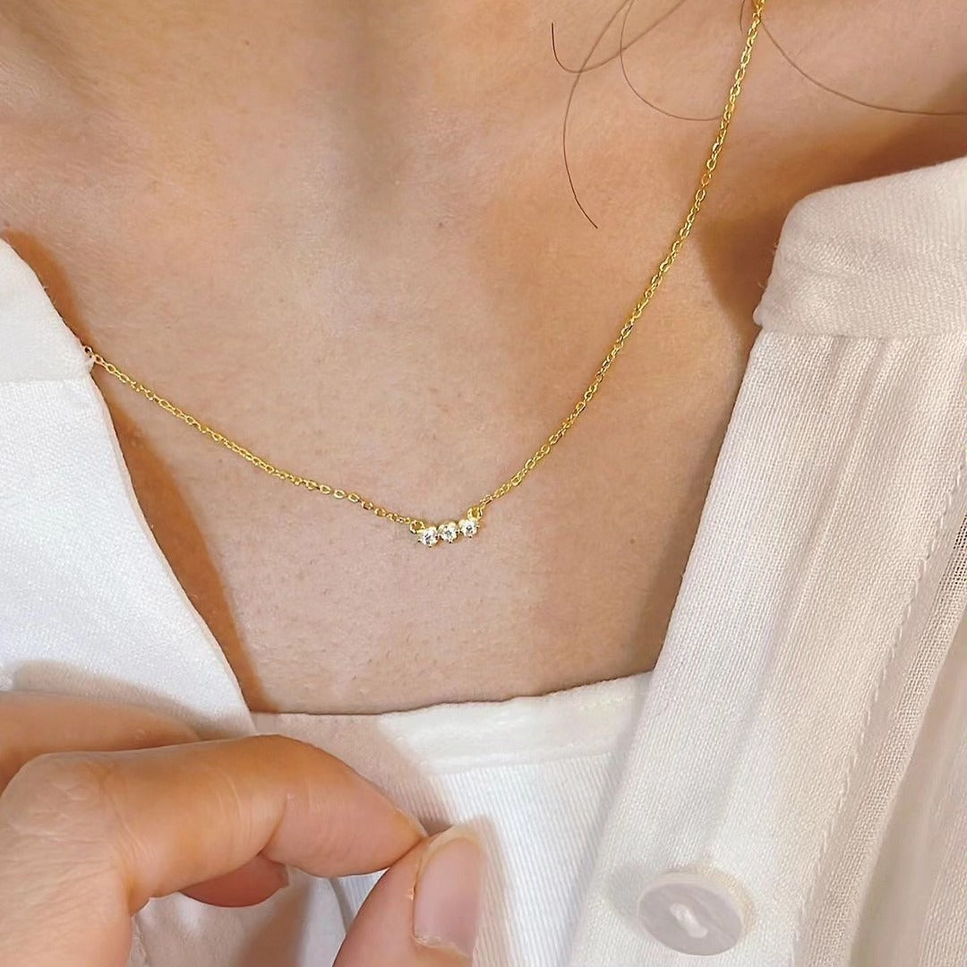 3 Diamond line Necklace