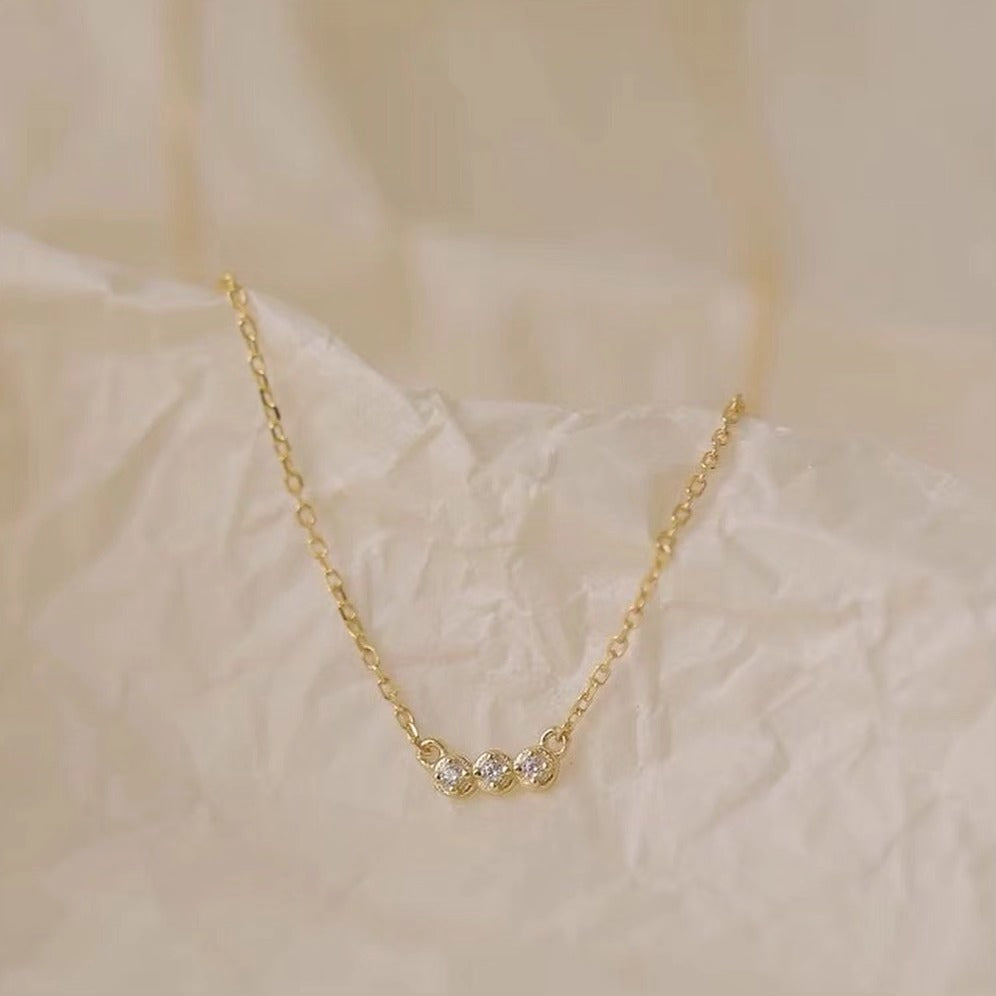 3 Diamond line Necklace