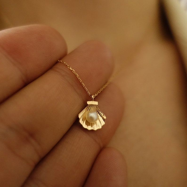 Pearl Shell Necklace