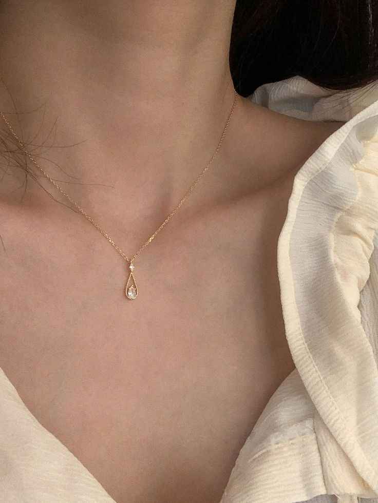 Dainty Pear Drop Necklace