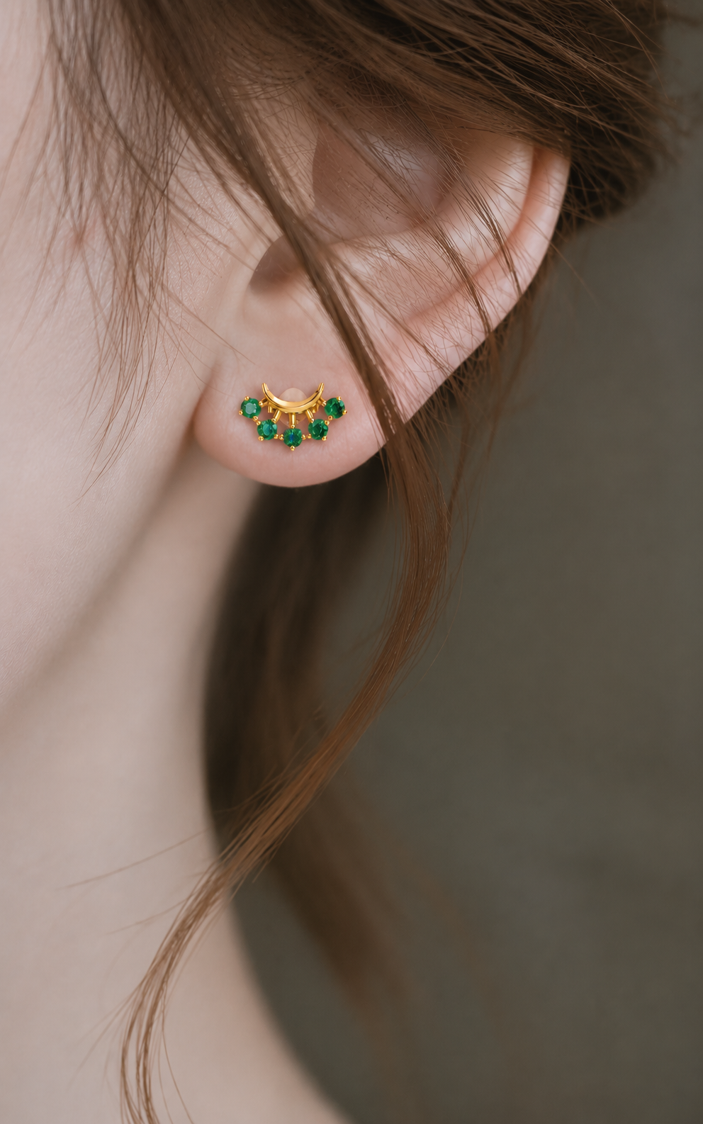 Boucles d'oreilles barre courbée avec pierres