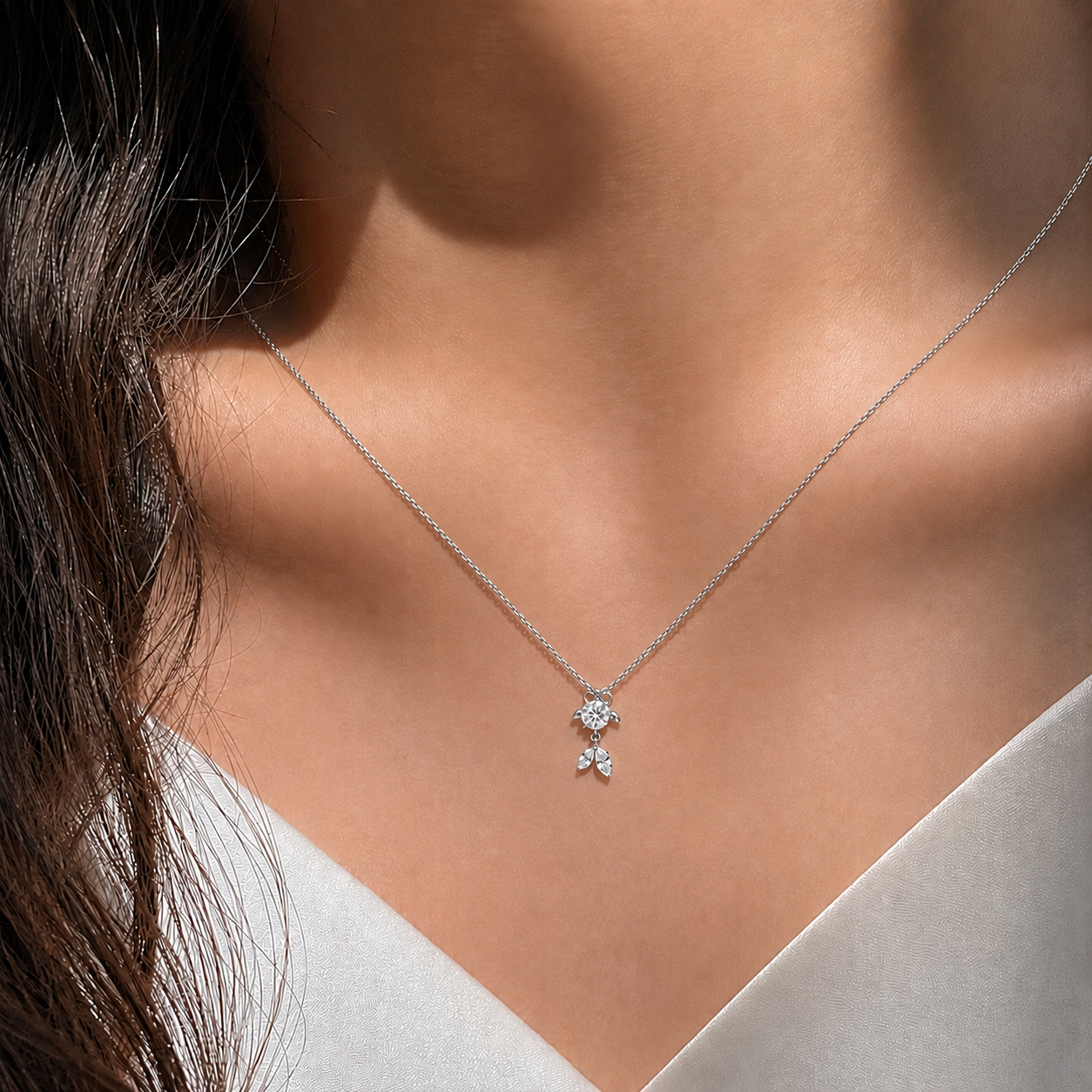 Solitaire Fish Necklace